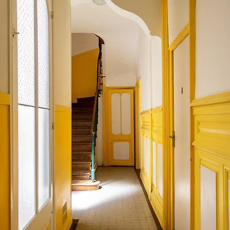 Renove En Plein Coeur De * La Rochelle (Charente-Maritime)
