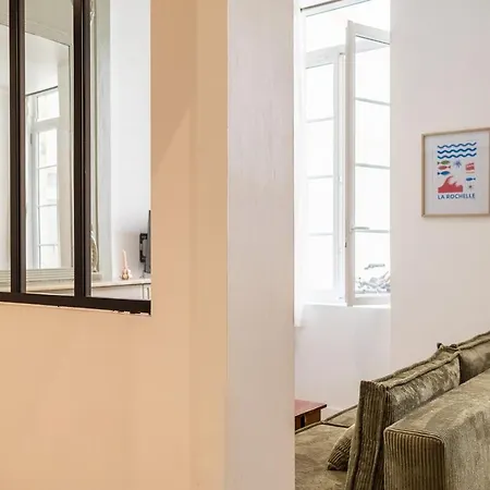 Renove En Plein Coeur De La Rochelle (Charente-Maritime)